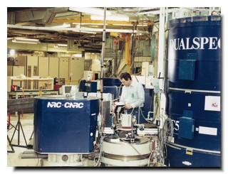 a neutron spectrometer at NRC-CNBC